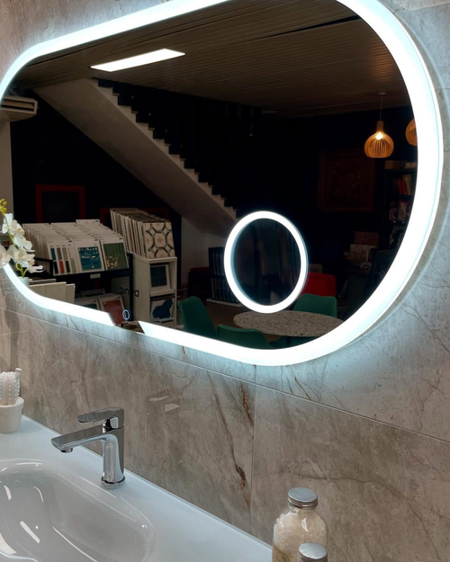 Miroir LED design mural pour salle de bain moderne