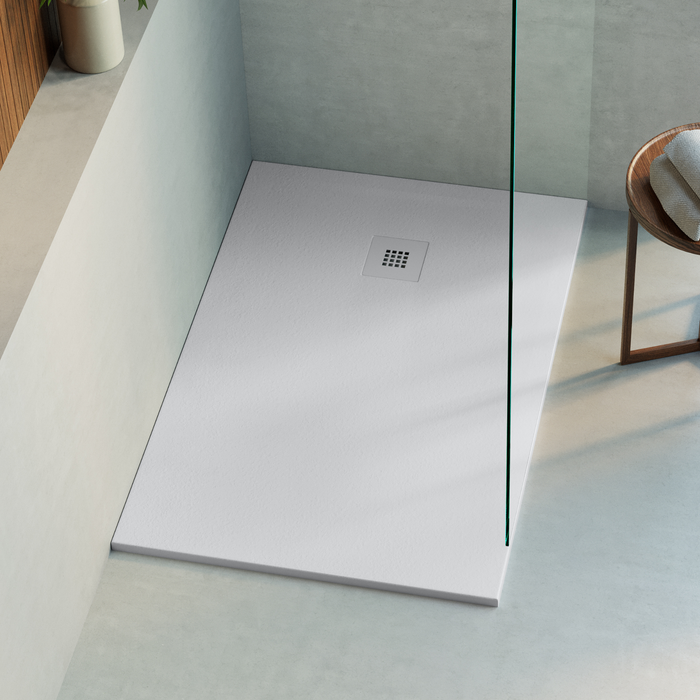 Receveur de douche extra plat 3 cm THOR LAVABERG Gris RAL 7040 — installé dans une salle de bain moderne