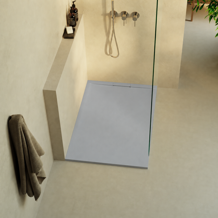 Receveur de douche RAGNAR gris LAVABERG installé dans une salle de bain